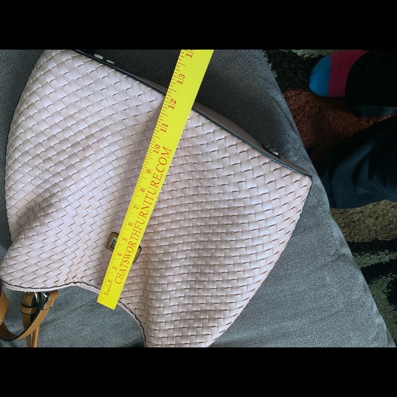 Handbag - Picture 7 of 8